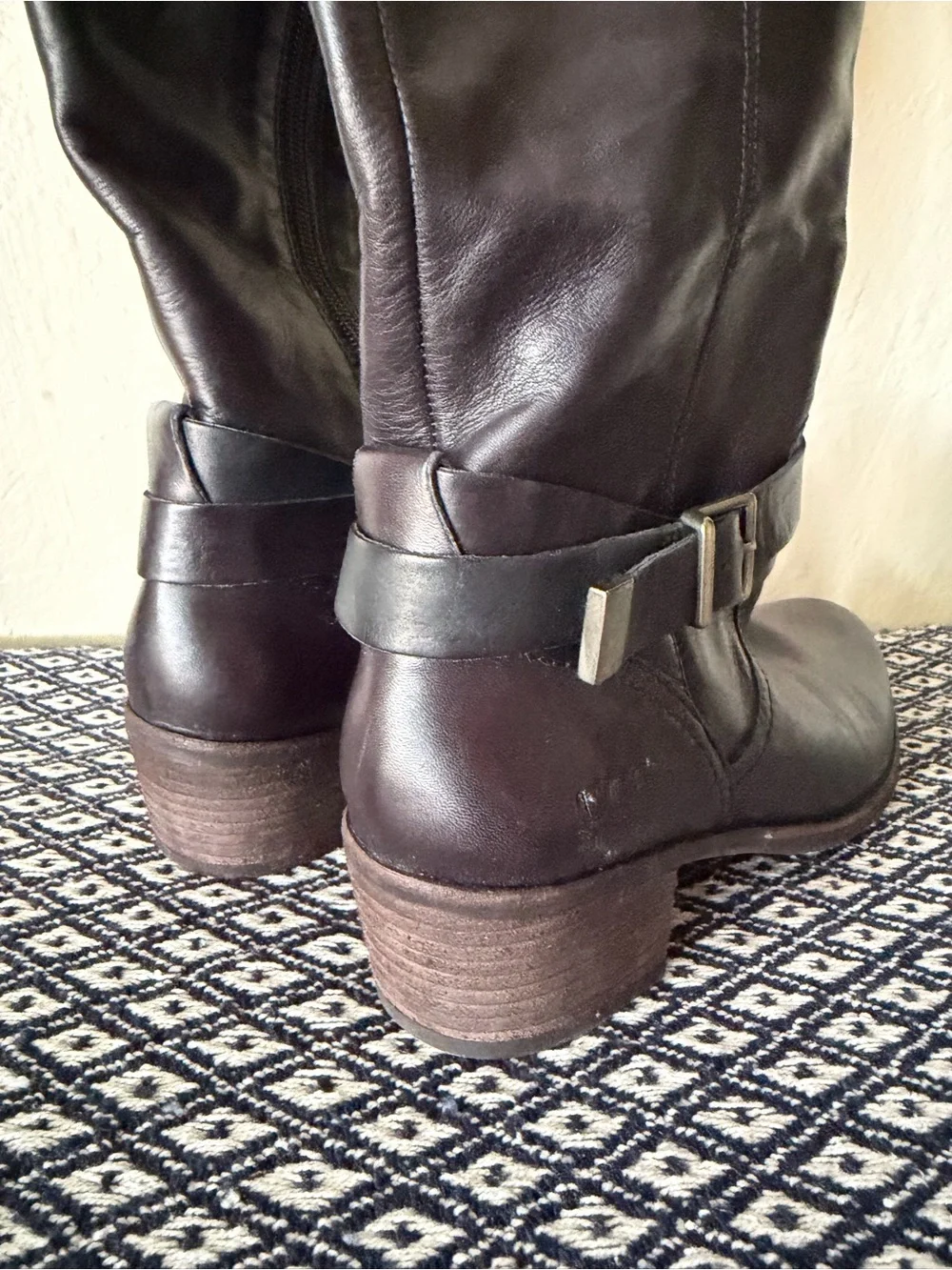 UGG black leather riding boots tall heeled Bess style over the knee size 7.5